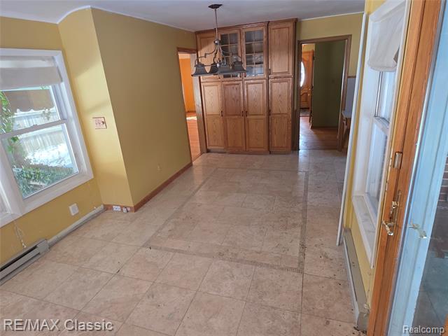 Builiding view nineteen for 618 Mount Vernon, Royal Oak, MI. 48073