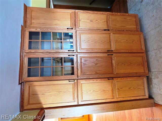 Builiding view thirteen for 618 Mount Vernon, Royal Oak, MI. 48073