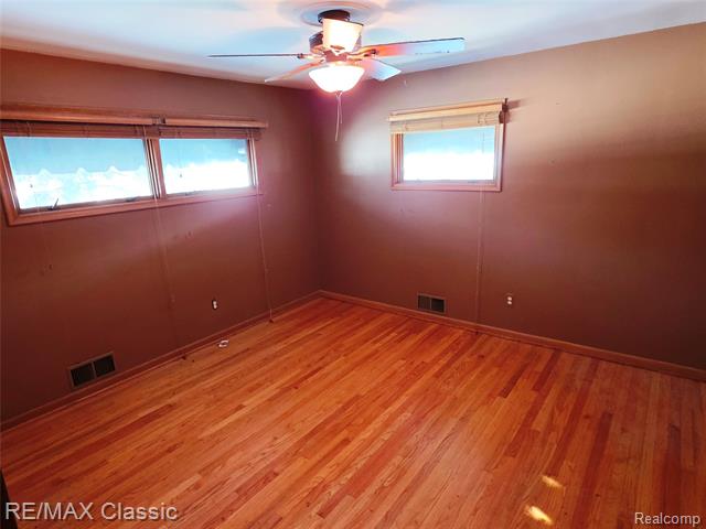 Builiding view thirty for 618 Mount Vernon, Royal Oak, MI. 48073