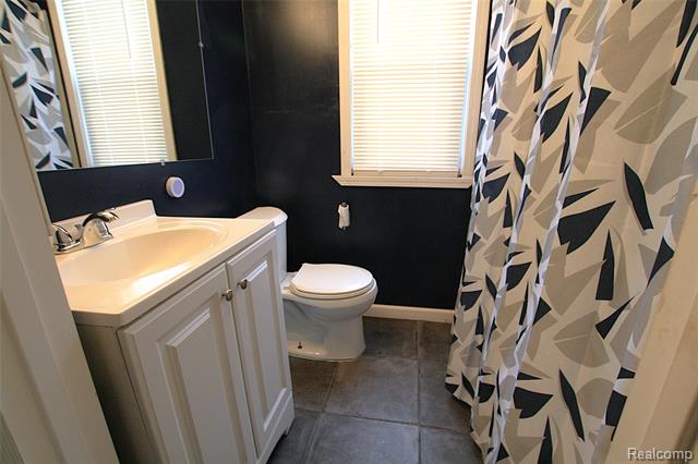 Builiding view seven for 2713 Brownell Blvd, Flint, MI. 48504