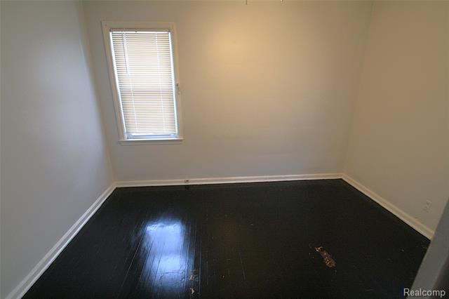 Builiding view ten for 2713 Brownell Blvd, Flint, MI. 48504