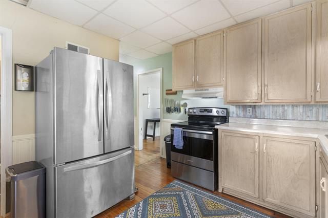 Builiding view seventeen for 133 Garfield, Zeeland, MI. 49464