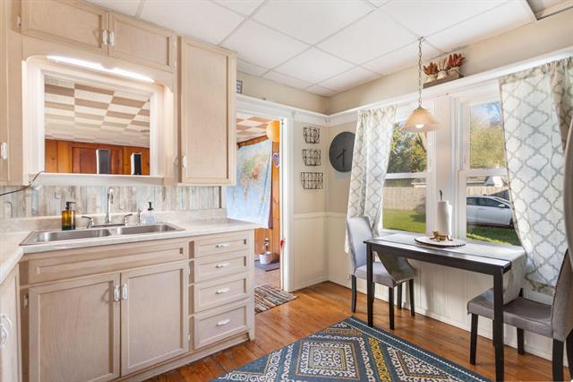 Builiding view sixteen for 133 Garfield, Zeeland, MI. 49464