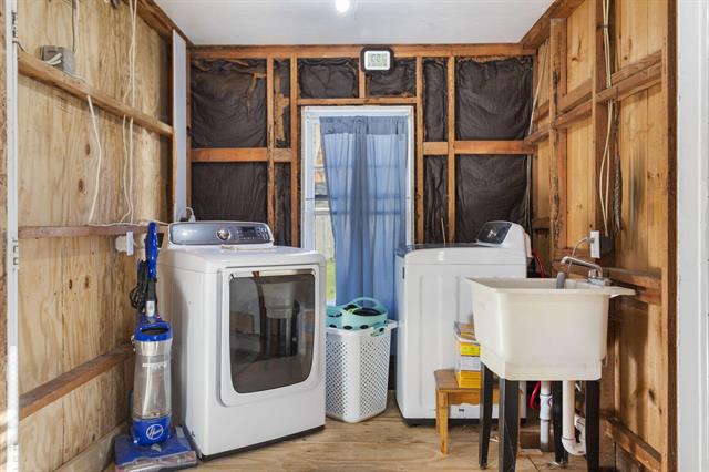 Builiding view thirty three for 133 Garfield, Zeeland, MI. 49464