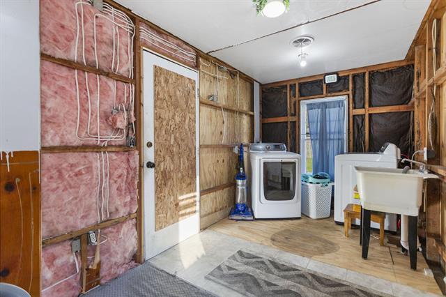 Builiding view thirty two for 133 Garfield, Zeeland, MI. 49464