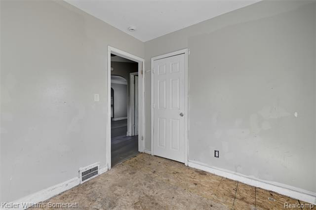 Builiding view thirteen for 18646 Ilene, Detroit, MI. 48221