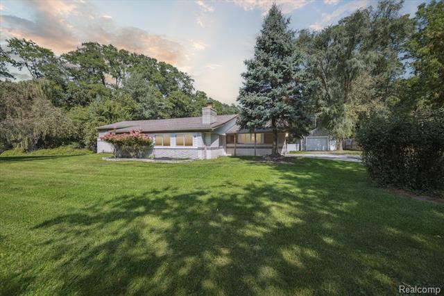 Builiding view forty two for 1590 Rolston Road, Linden, MI. 48451