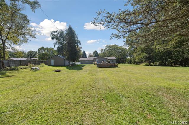 Builiding view thirty four for 1590 Rolston Road, Linden, MI. 48451