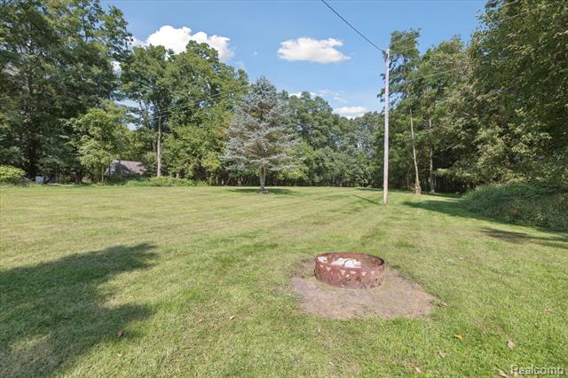 Builiding view thirty nine for 1590 Rolston Road, Linden, MI. 48451