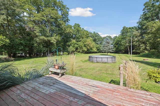 Builiding view twenty nine for 1590 Rolston Road, Linden, MI. 48451