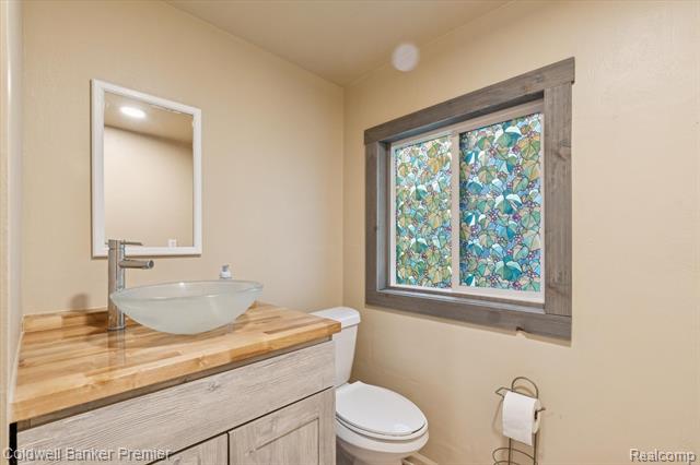 Builiding view nineteen for 2988 Farmers Creek, Metamora, MI. 48455