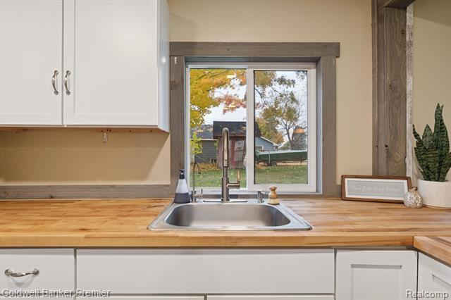 Builiding view ten for 2988 Farmers Creek, Metamora, MI. 48455