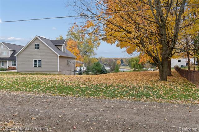Builiding view thirty seven for 2988 Farmers Creek, Metamora, MI. 48455