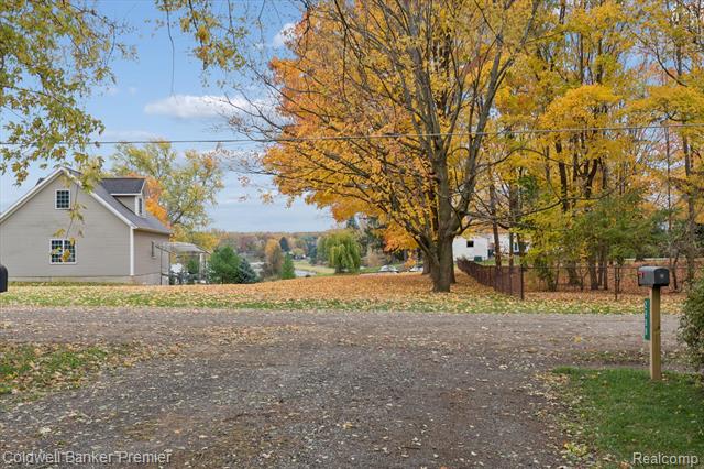 Builiding view thirty six for 2988 Farmers Creek, Metamora, MI. 48455