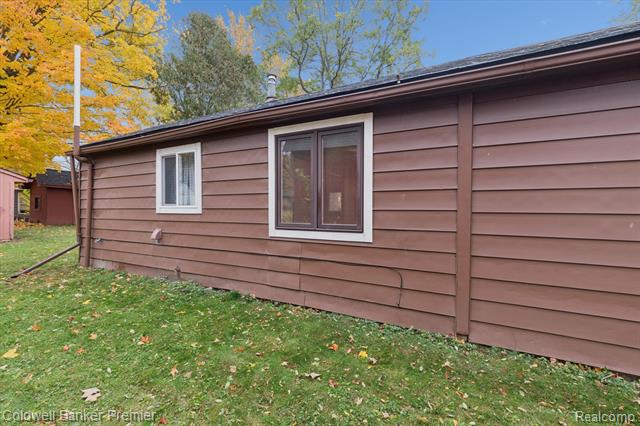 Builiding view thirty three for 2988 Farmers Creek, Metamora, MI. 48455