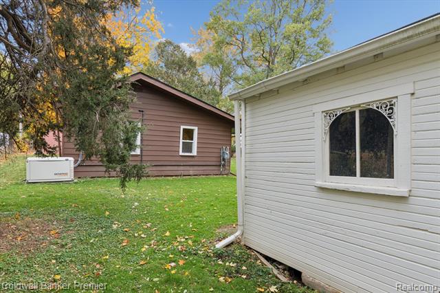 Builiding view thirty two for 2988 Farmers Creek, Metamora, MI. 48455