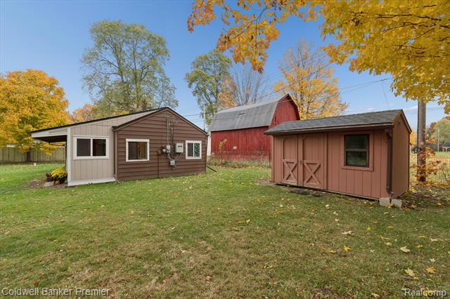 Builiding view twenty nine for 2988 Farmers Creek, Metamora, MI. 48455