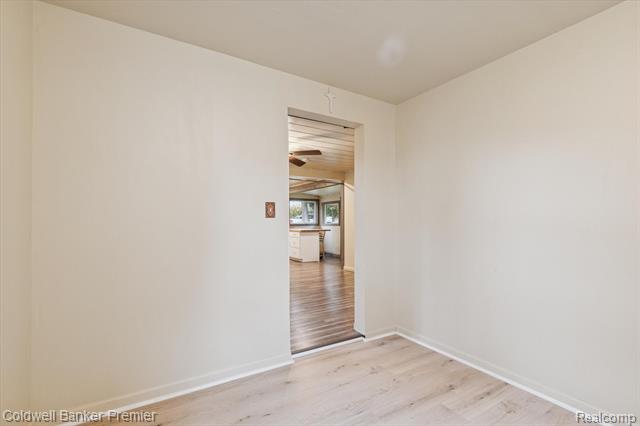 Builiding view twenty one for 2988 Farmers Creek, Metamora, MI. 48455