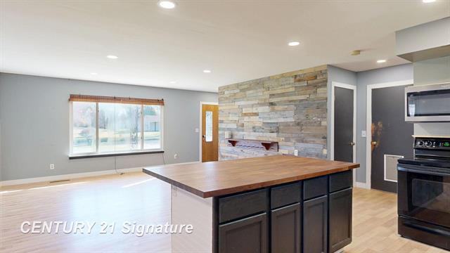 Builiding view fourteen for 3201 Gehring Drive, Flint, MI. 48506