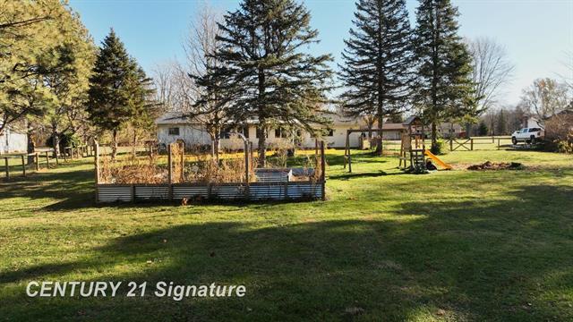 Builiding view nine for 3201 Gehring Drive, Flint, MI. 48506