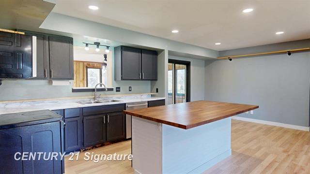 Builiding view seventeen for 3201 Gehring Drive, Flint, MI. 48506