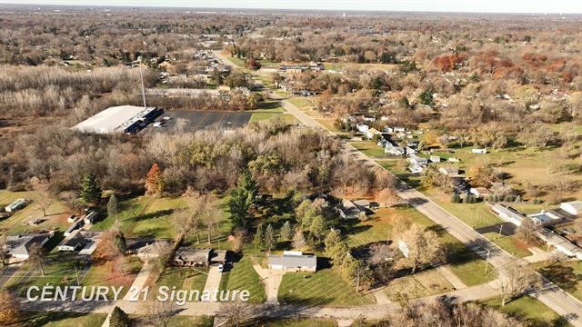 Builiding view thirty eight for 3201 Gehring Drive, Flint, MI. 48506