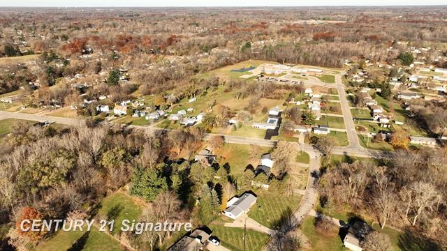 Builiding view thirty nine for 3201 Gehring Drive, Flint, MI. 48506