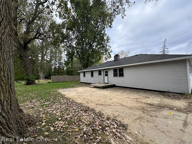 Builiding view twenty three for 7025 Coldwater Road, Flushing, MI. 48433