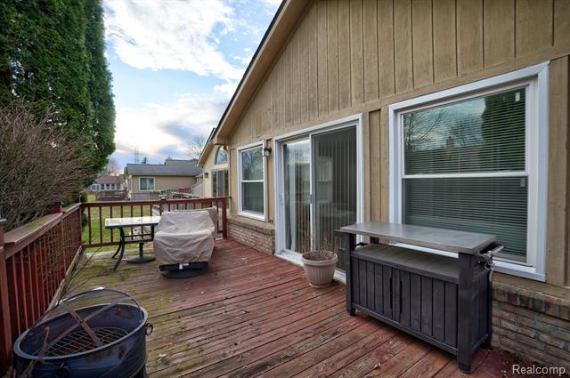 Builiding view forty two for 6407 Beecher Rd, Flint, MI. 48532