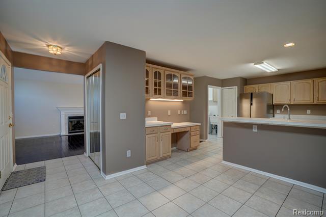 Builiding view four for 6407 Beecher Rd, Flint, MI. 48532