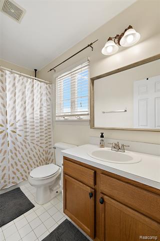 Builiding view ten for 3373 Glover Road, Almont, MI. 48003