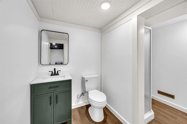 Builiding view forty two for 2621 Poe, Wyoming, MI. 49509