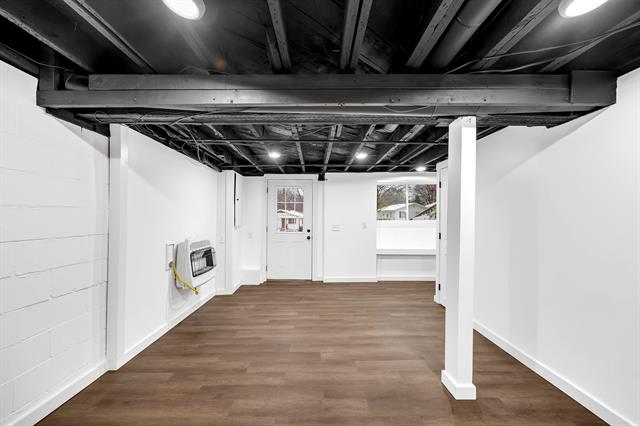 Builiding view forty for 2621 Poe, Wyoming, MI. 49509