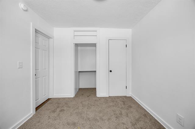 Builiding view thirty eight for 2621 Poe, Wyoming, MI. 49509