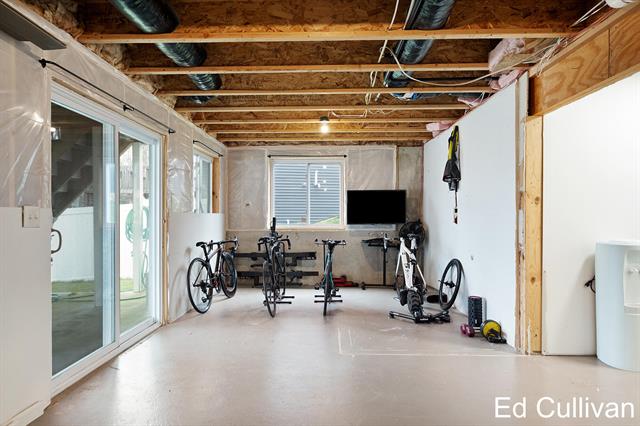 Builiding view thirty four for 4897 Shadow Creek, Hudsonville, MI. 49426