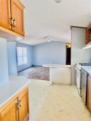 Builiding view ten for 501 Us 131, White Pigeon, MI. 49099