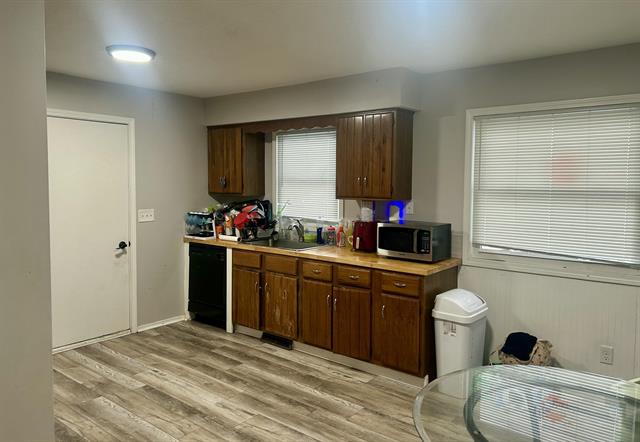 Builiding view five for 1012 Greenlawn, Sturgis, MI. 49091