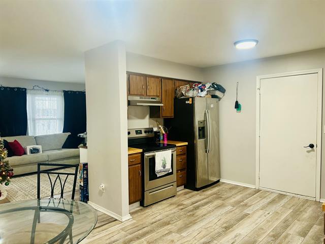 Builiding view four for 1012 Greenlawn, Sturgis, MI. 49091