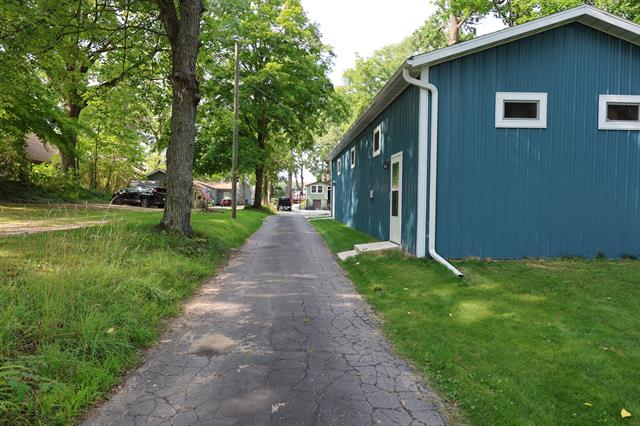 Builiding view forty five for 67050 95Th, Dowagiac, MI. 49047