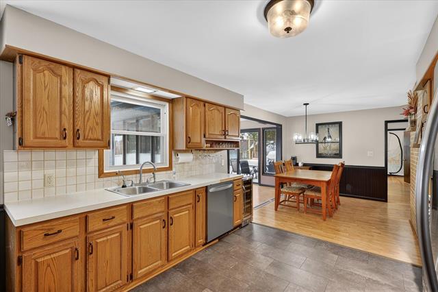 Builiding view fourteen for 3312 Thornapple River, Grand Rapids, MI. 49546