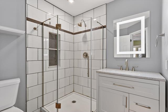 Builiding view twenty one for 3312 Thornapple River, Grand Rapids, MI. 49546