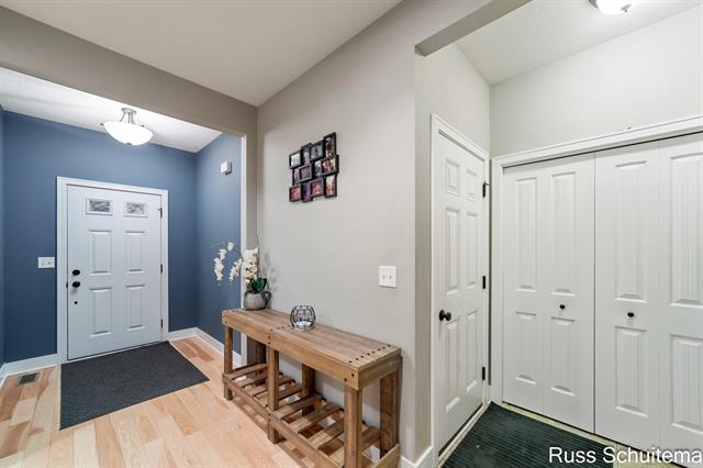 Builiding view eight for 931 Ashlee, Muskegon, MI. 49441