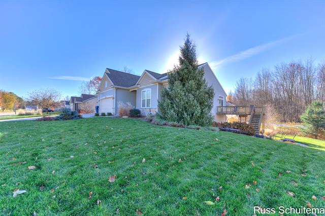 Builiding view three for 931 Ashlee, Muskegon, MI. 49441