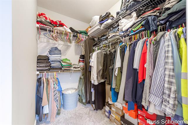 Builiding view twenty six for 931 Ashlee, Muskegon, MI. 49441