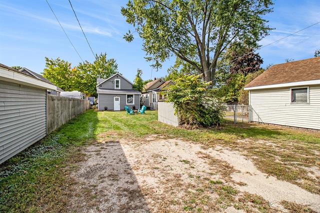 Builiding view four for 420 Robert, Ludington, MI. 49431