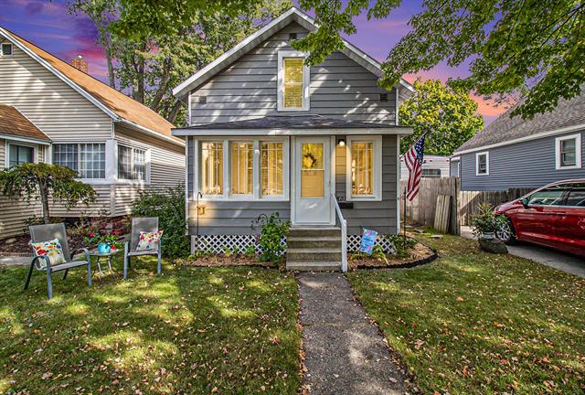 Builiding view one for 420 Robert, Ludington, MI. 49431