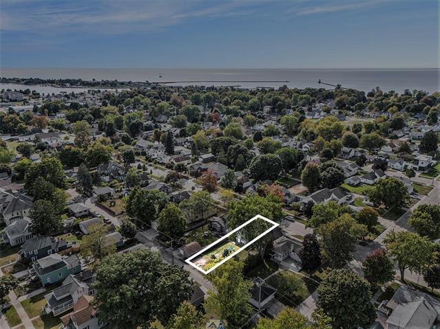 Builiding view sixty six for 420 Robert, Ludington, MI. 49431