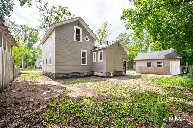 Builiding view thirty one for 1346 5Th, Muskegon, MI. 49441