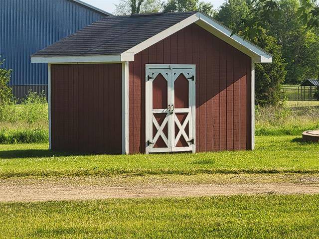 Builiding view nineteen for 15702 29Th, Vicksburg, MI. 49097