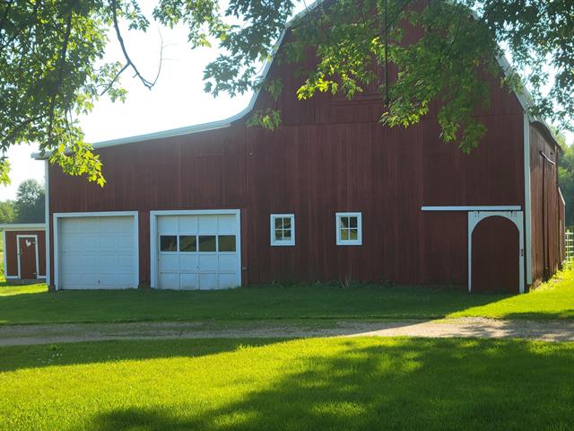 Builiding view seventeen for 15702 29Th, Vicksburg, MI. 49097